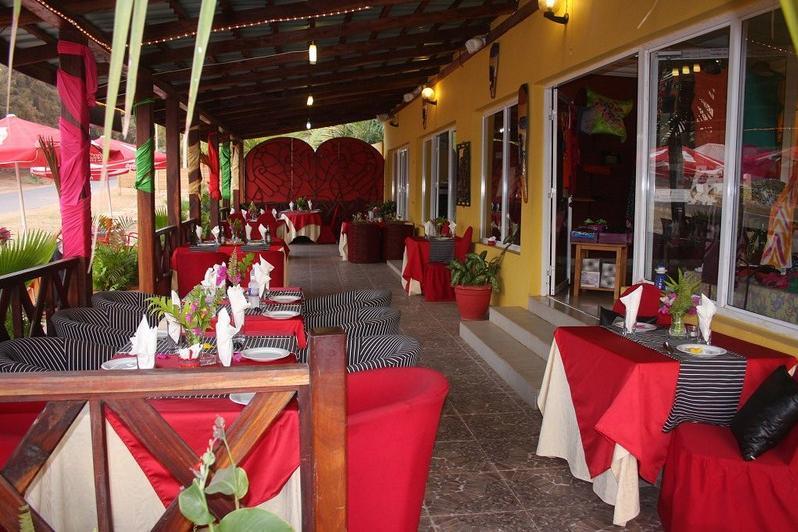 Calabash Apartment-Hotel Kotu Bagian luar foto