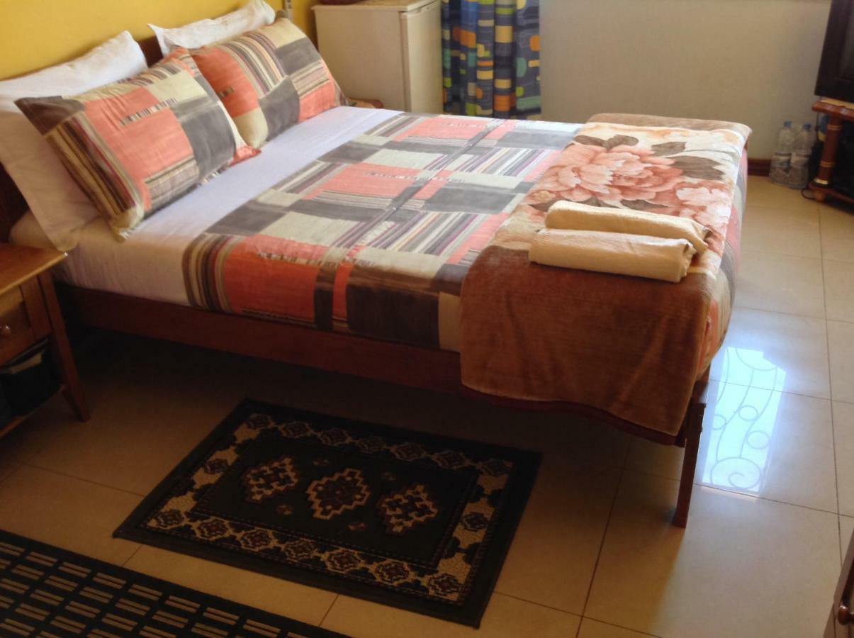 Calabash Apartment-Hotel Kotu Bagian luar foto